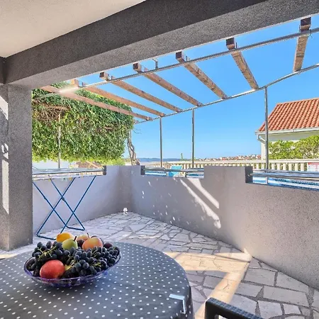 Fuer Zwei Personen - B57207 Apartment Trogir